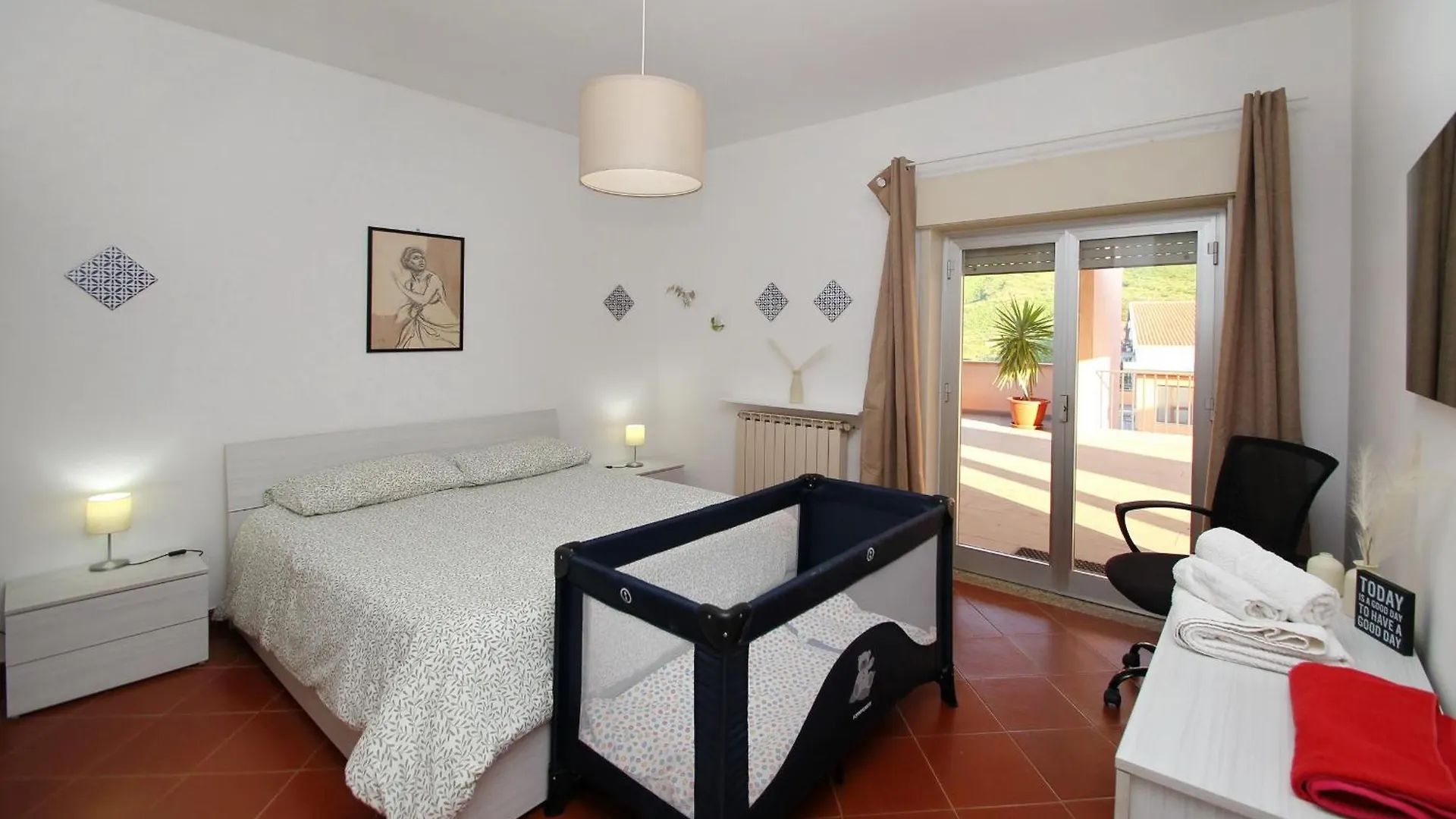 Attico Vista Mare Con Terrazza E Spa Riscaldata Santo Stefano di Camastra